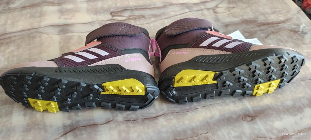 Adidas Terrex нови