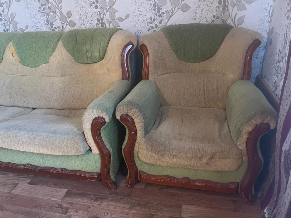 продаем уголок отдыха, состояние выше среднего.