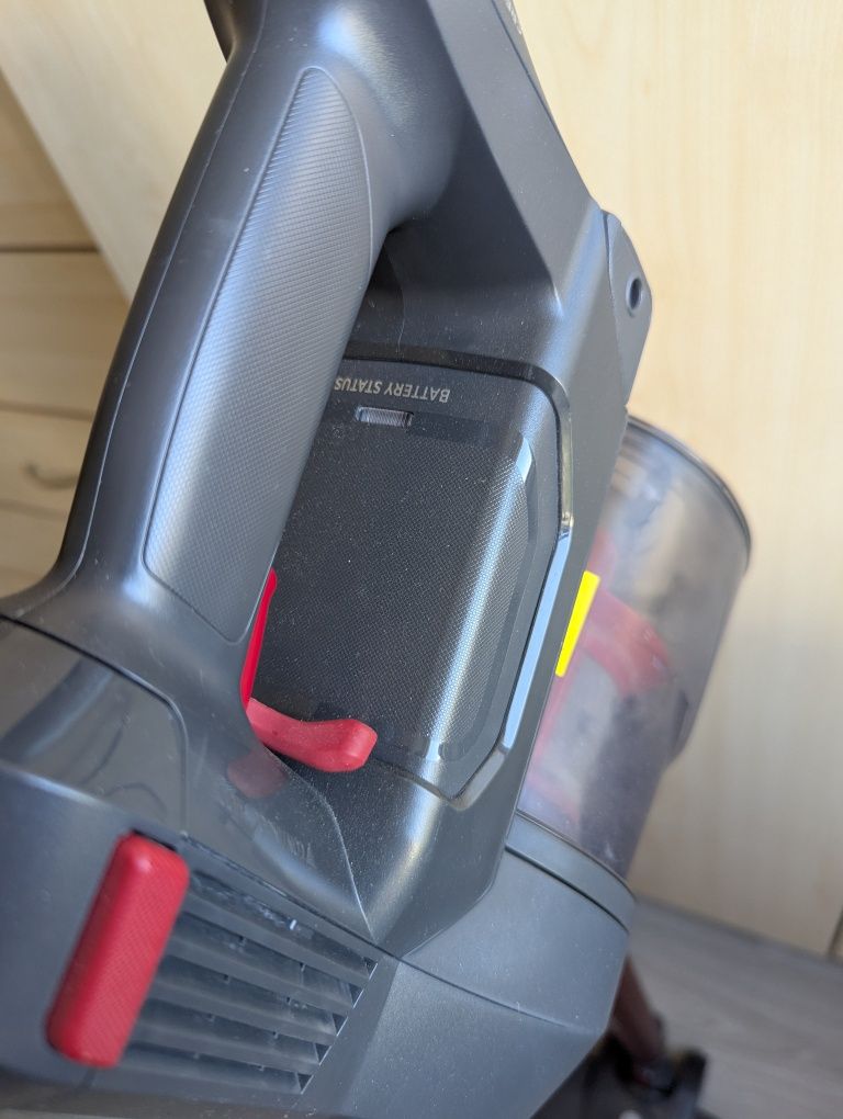 Прахосмукачка Hoover H-Free 100 с батерия