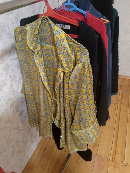 Женские одежды. Почты новые.