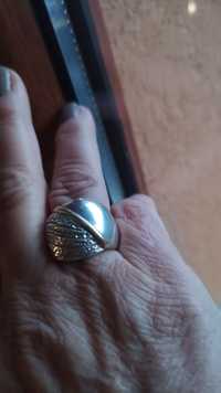 Сребърен пръстен от колумбийско сребро.