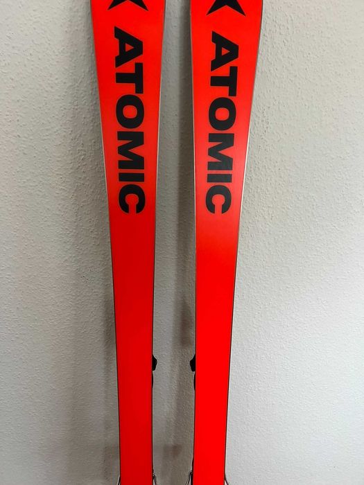 Ski schi carve NOI Atomic REDSTER S8i 155cm model 2025