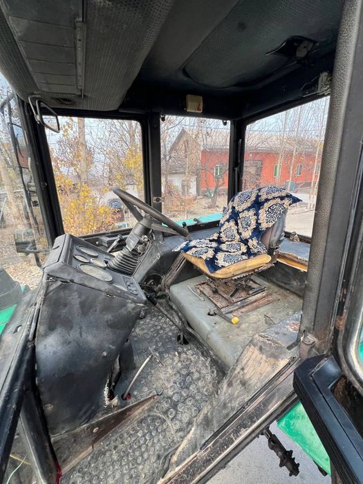 Belarus 80 traktor zavodi