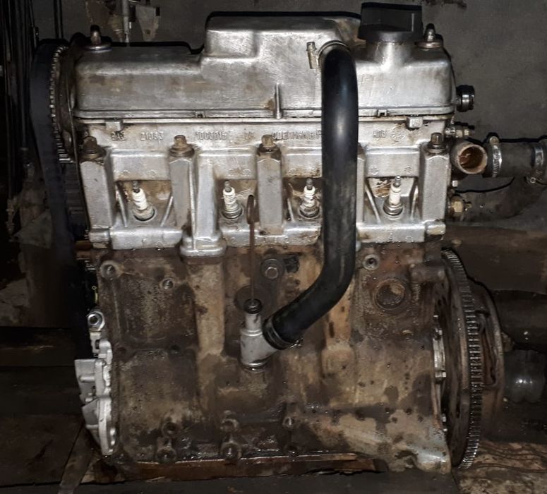 Продам двиготель ваз