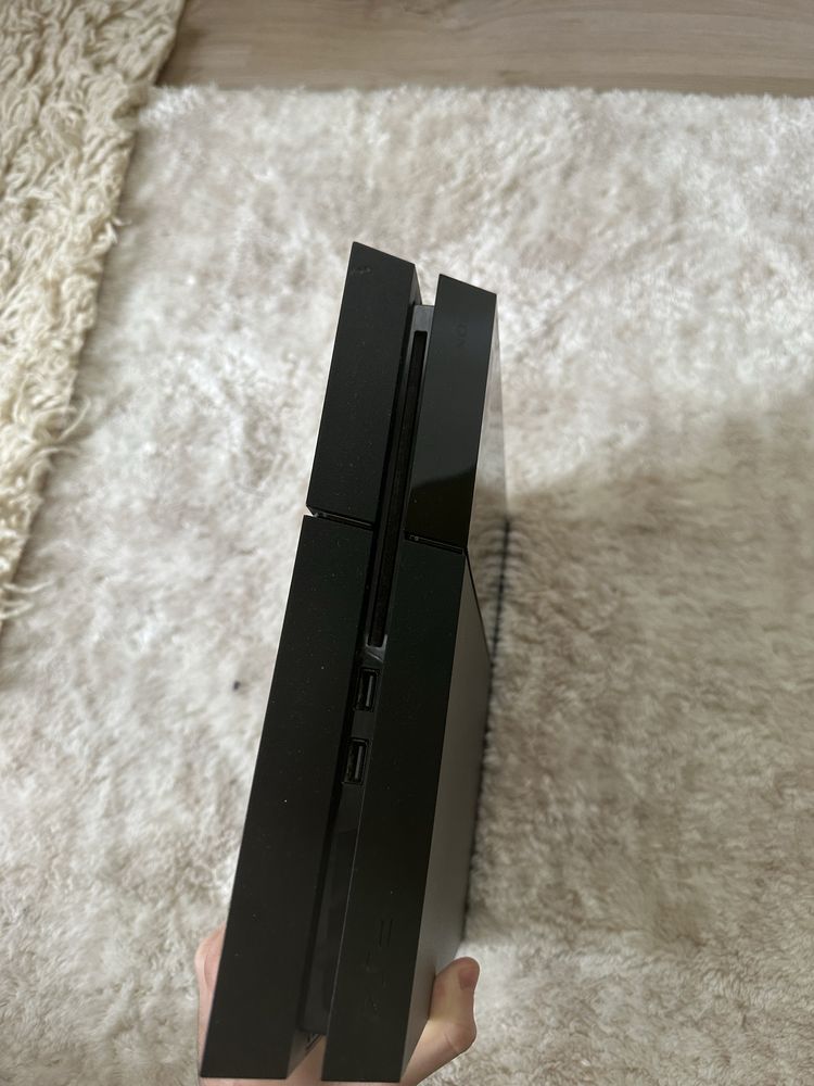 Playstation 4 original 500gb + охладител