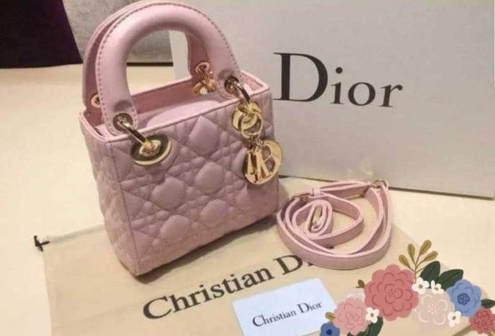 Geanta mini ,model Lady roz,accesorii metalice aurii, saculet