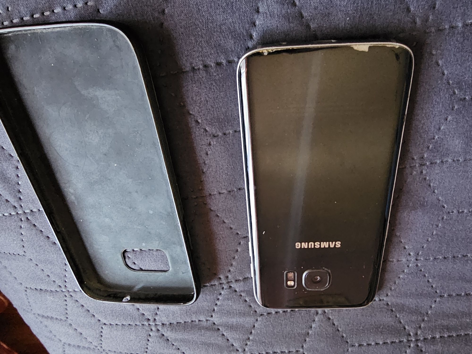 Samsung Galaxy S7 32GB черен, силиконов гръб, зарядно, кабел, преходни