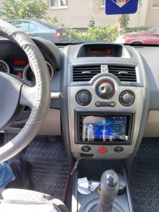 Navigatie GPS Android Renault Megane Waze YouTube Wifi Bluetooth USB