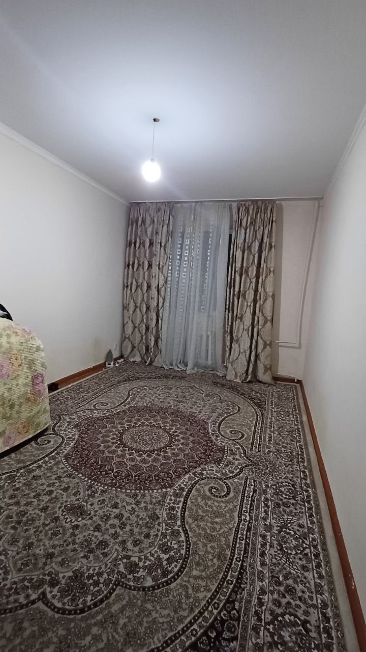 Продам чиланзар 3.  Двух комнатная. Зеркалка