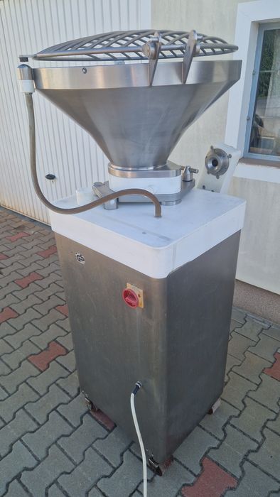 Masina de umplut carnati Sprit cu vacuum si portionare