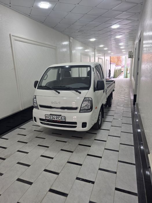 KIA BONGO labo gurzavoy