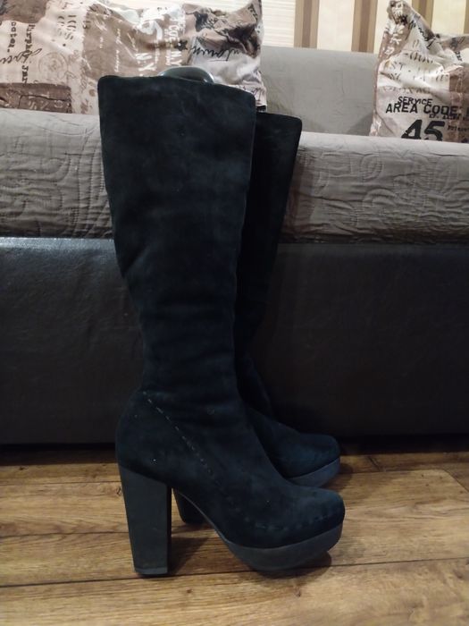 Продам зимние сапоги