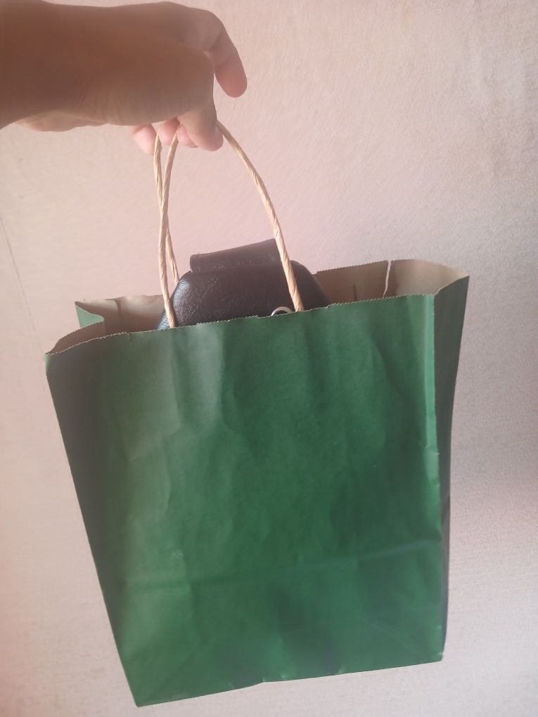 Продам барсетку новую