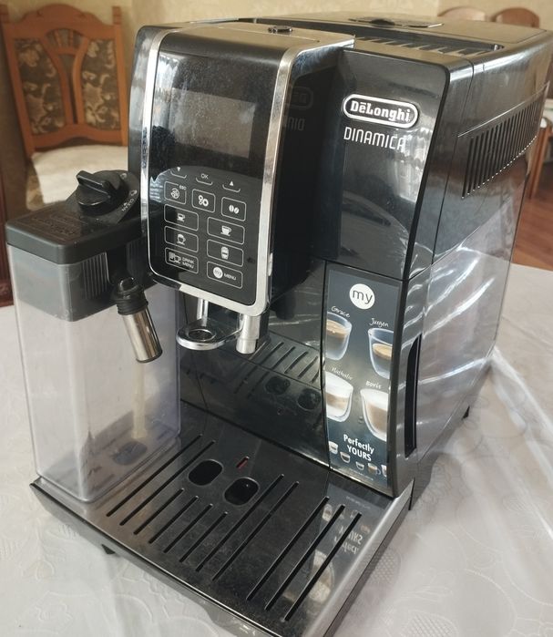 Продам кофемашина DeLonghi Dinamica