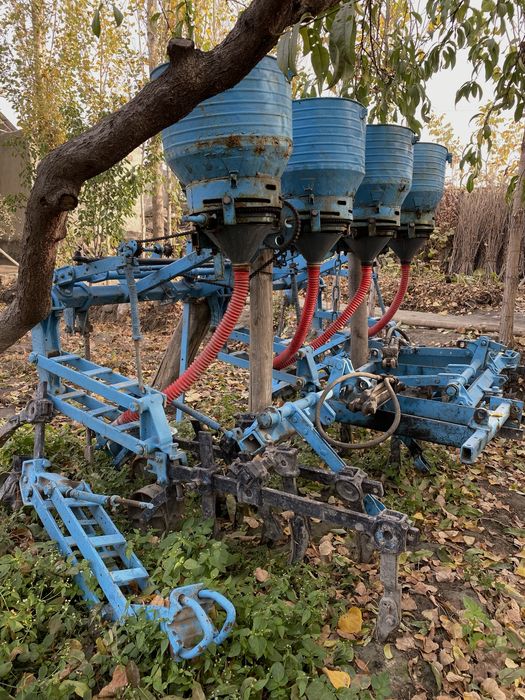 Kultivatsiya sotiladi