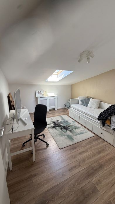 Apartament cu 3 camere spațios la mansarda  cu terase de 20mp
