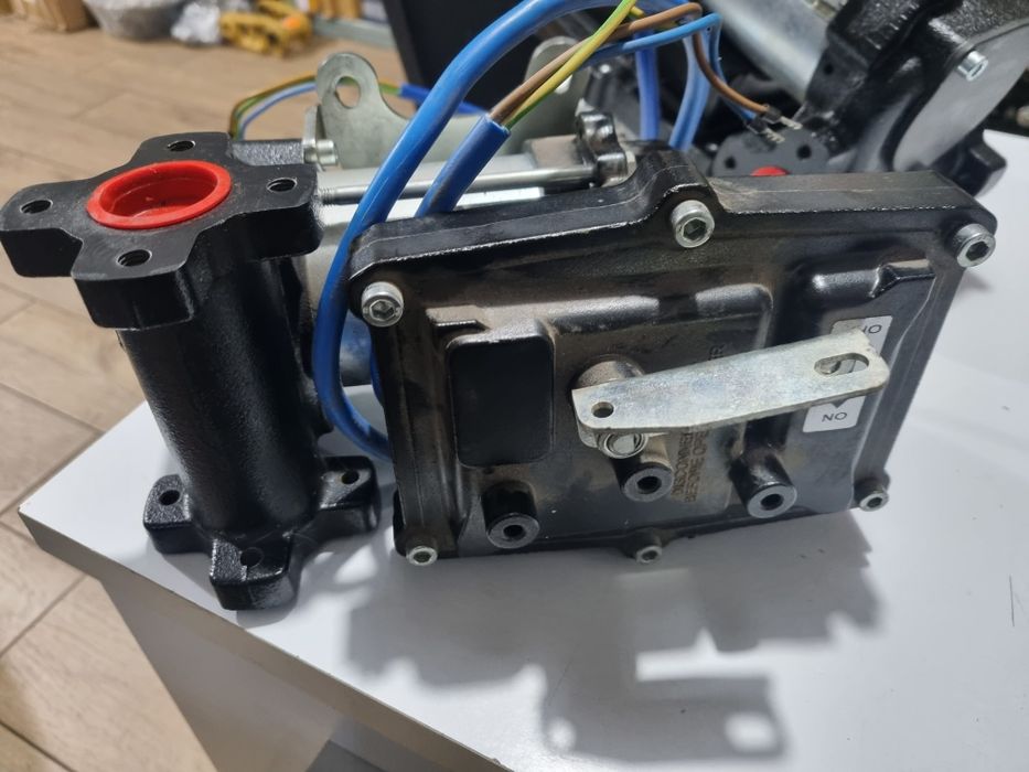 Pompe motorina sau Benzina