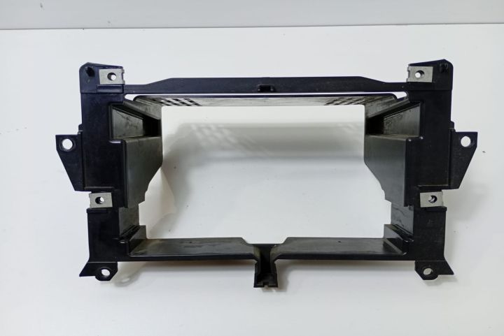 Suport  radio cd player  A6396891031 Mercedes-Benz Vito W639