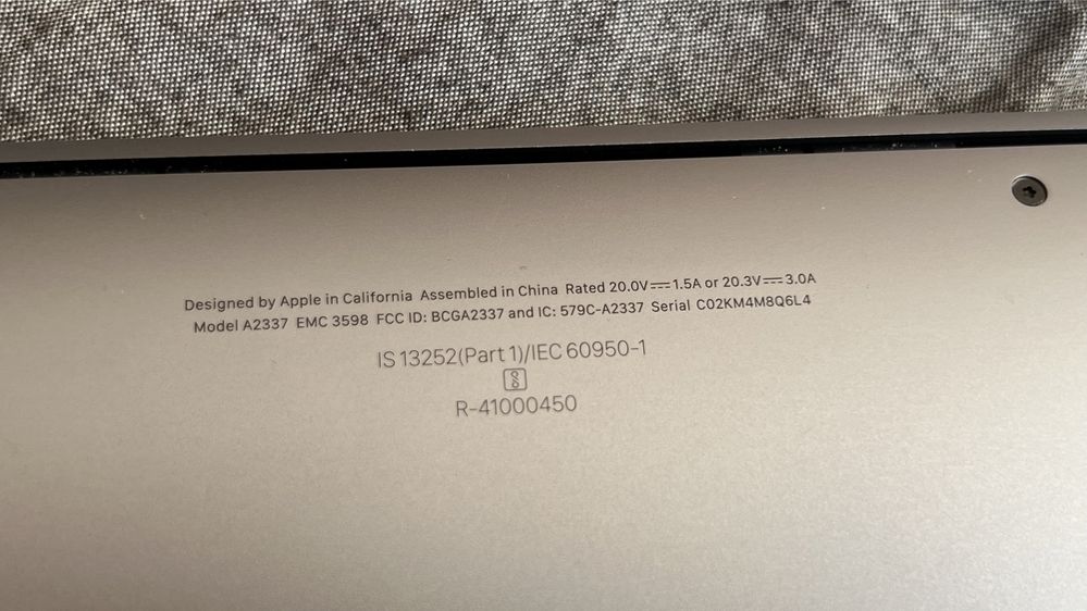 Ноутбук Apple MacBook Air 13 MGN63 серый 23года