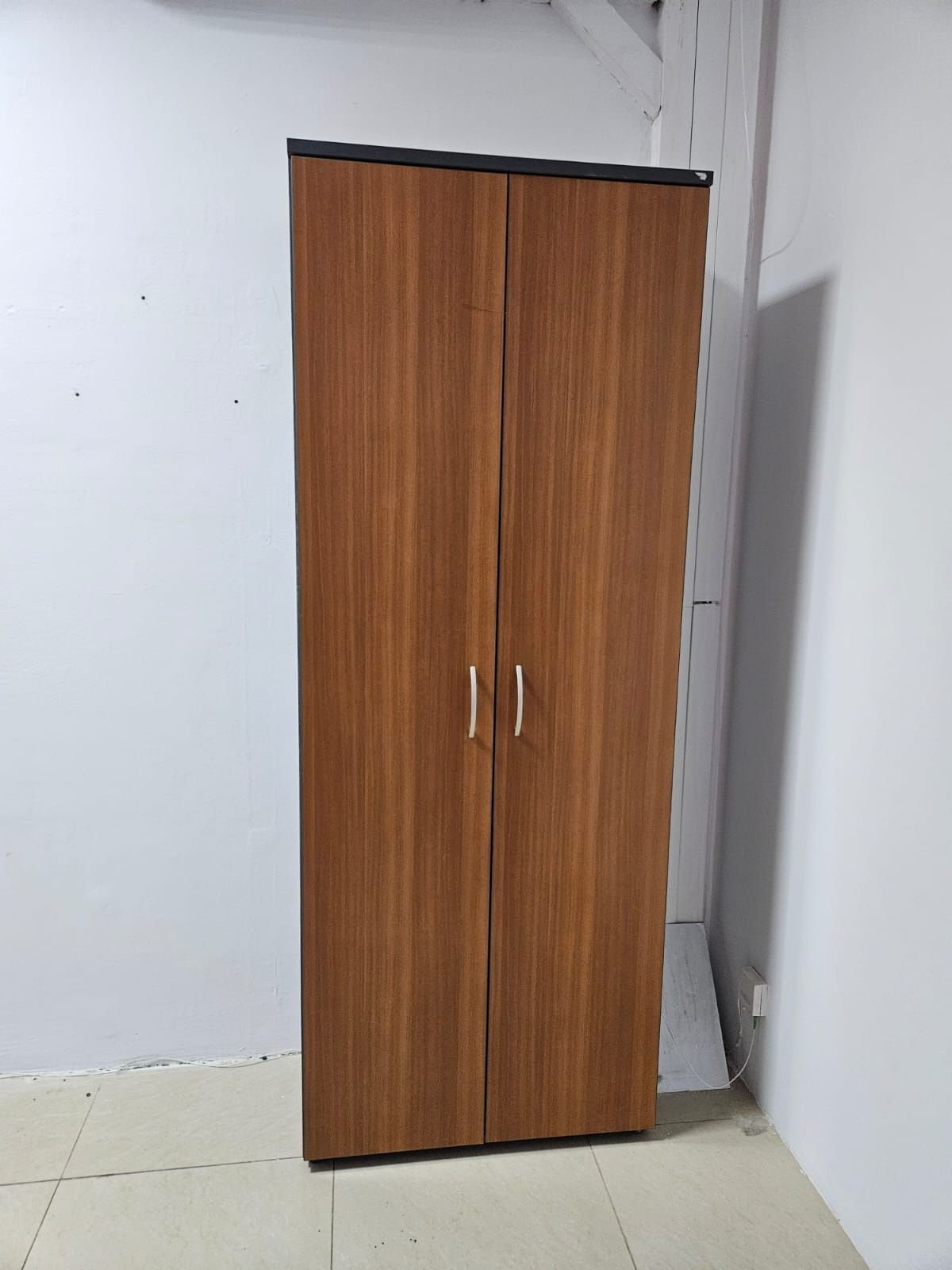 Шкаф платяной и шкаф для документов