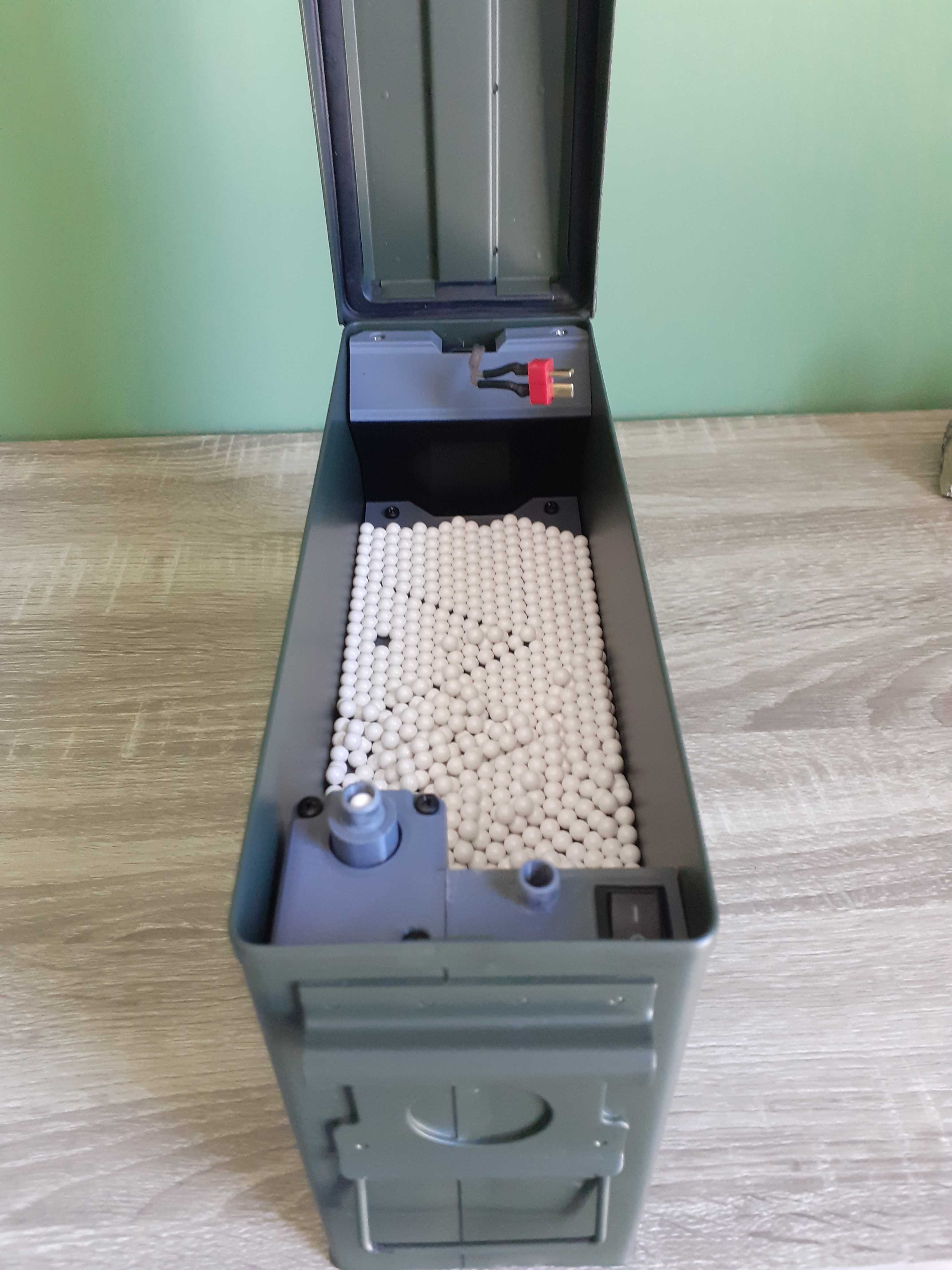 Електрически speedloader за еърсофт/airsoft