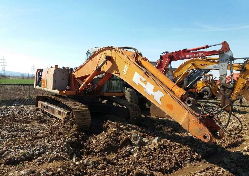 Fiat kobelco E 215 dezmembrez