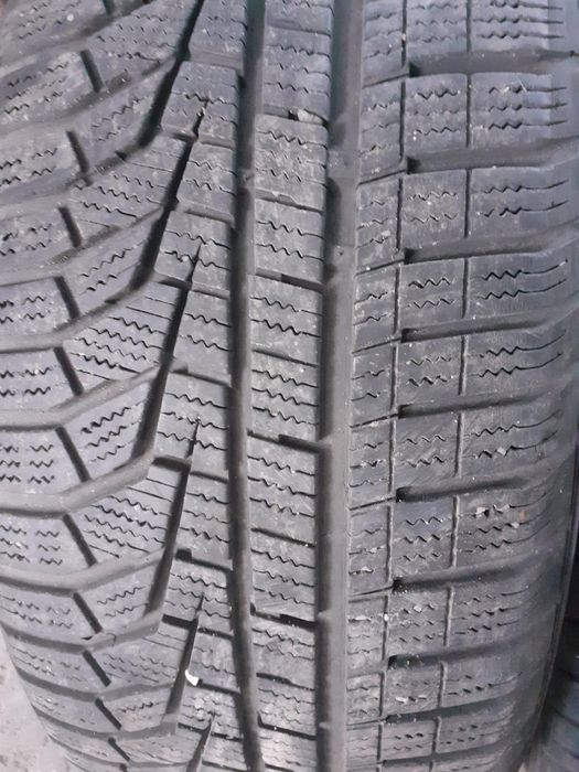 Vand 4 anvelope iarna Hankook205/50/17
