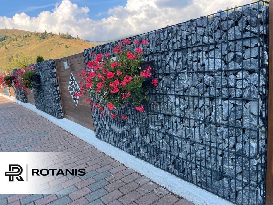 Gard tip gabion din piatra si panouri dublu fir