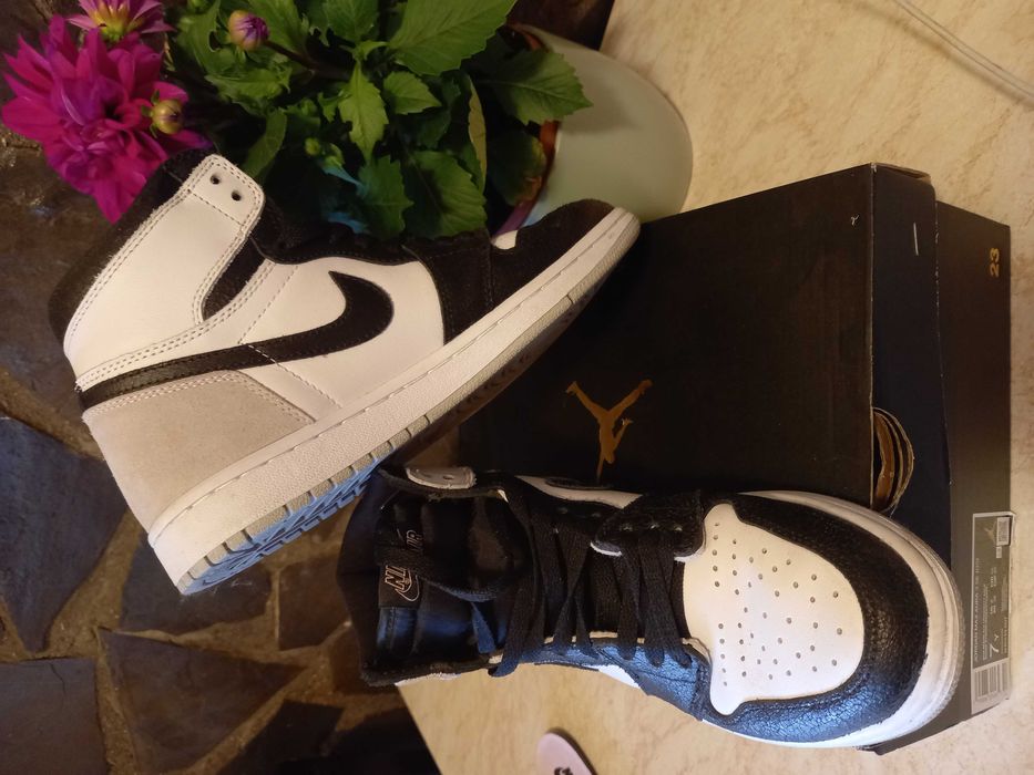 Adidasi jordan impecabili