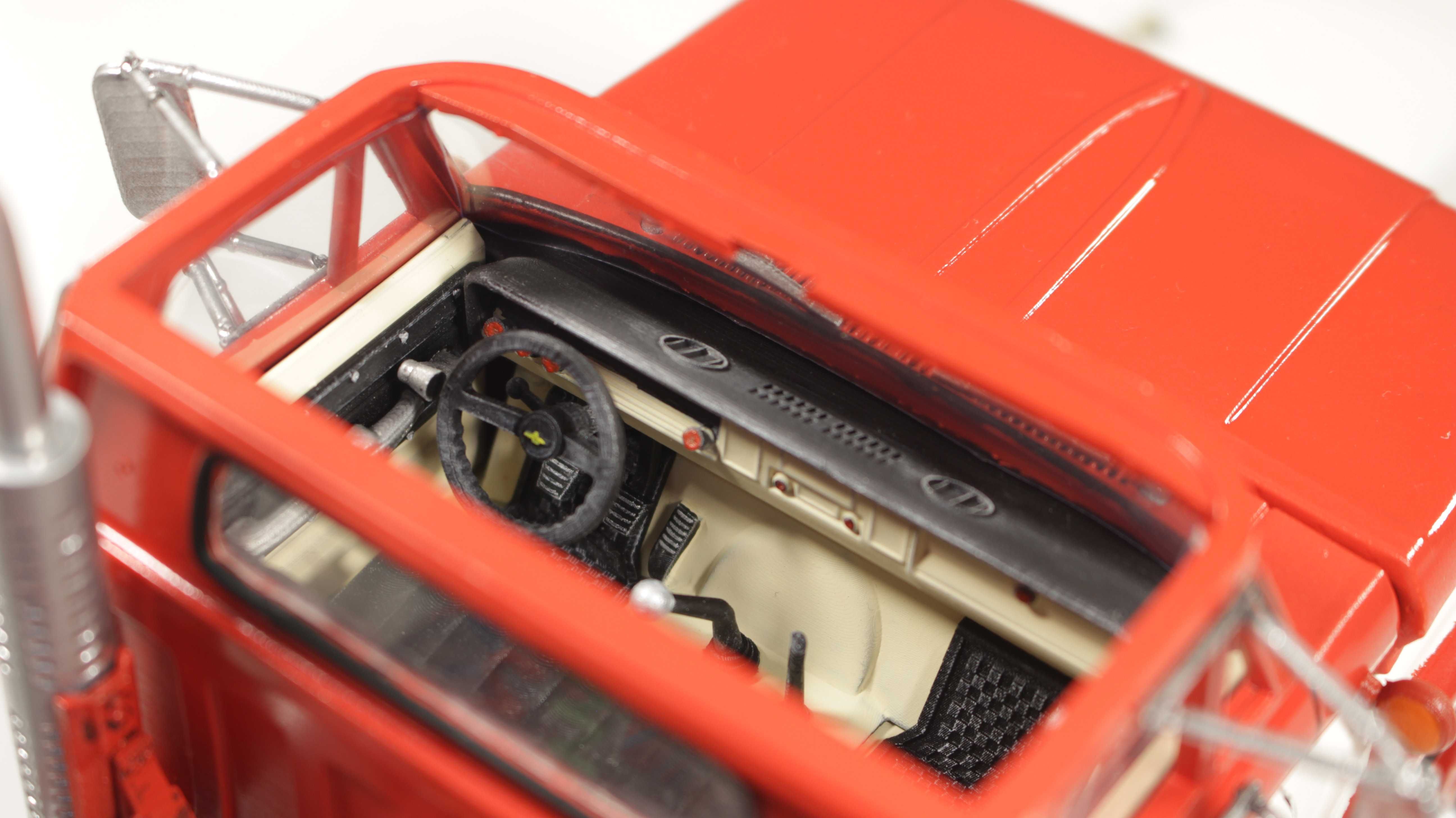 Влечак Камион Умален Модел Мащаб 1:24 Chevrolet M60 Truck Scale 1/24