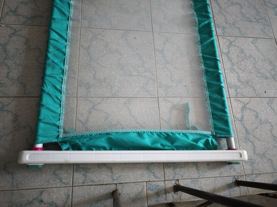 Vand poarta de siguranta pt bebelusi reglabila