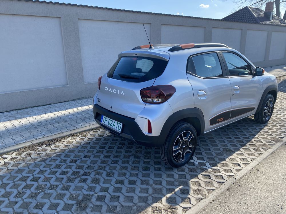 Vand/ schimb Dacia Spring Expression in garantie