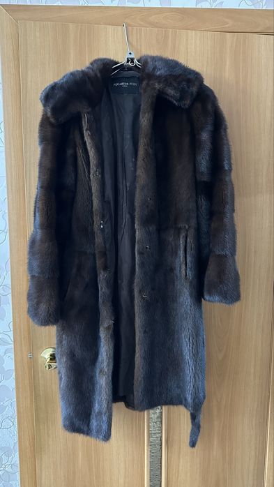Продам Норковую шубу