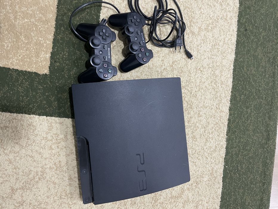 Продам PS3 в отдичном состоянийй