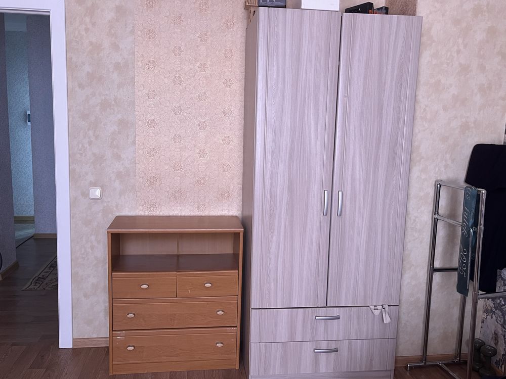 Продается шкафы срочно