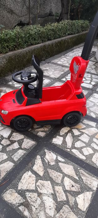 Детска кола за бутане