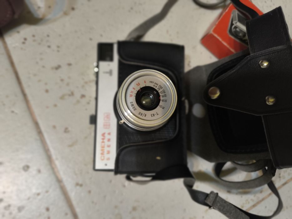 Фотоапарати и театрален бинокъл