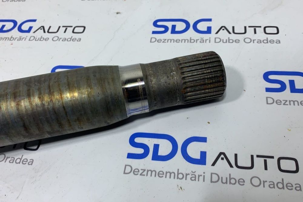 Butuc/ planetara dreapta 30 dinti A9063504010 Mercedes Sprinter 2006/2018