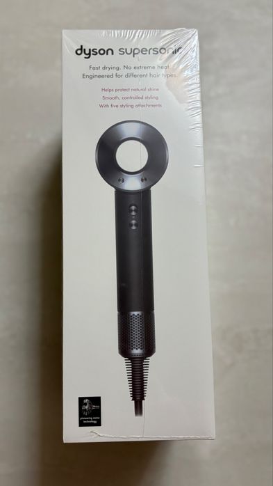 Uscator dyson supersonic nou