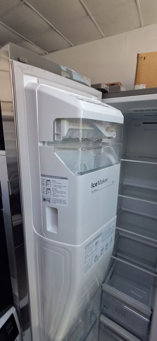 Frigider side by side Bosch KAG93AIEP 560l A++ import Germania MH10