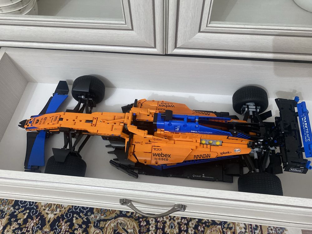 Конструктор Лего  болид Formula 1 Mclaren Lego