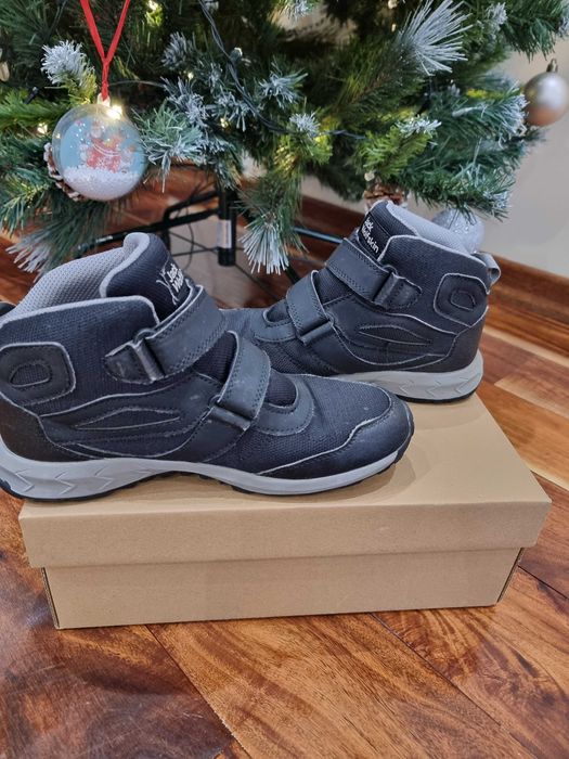 Непромокаеми боти JackWolfskin отлично състояние номер 35