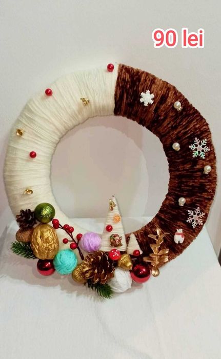 Vând coronițe de Crăciun