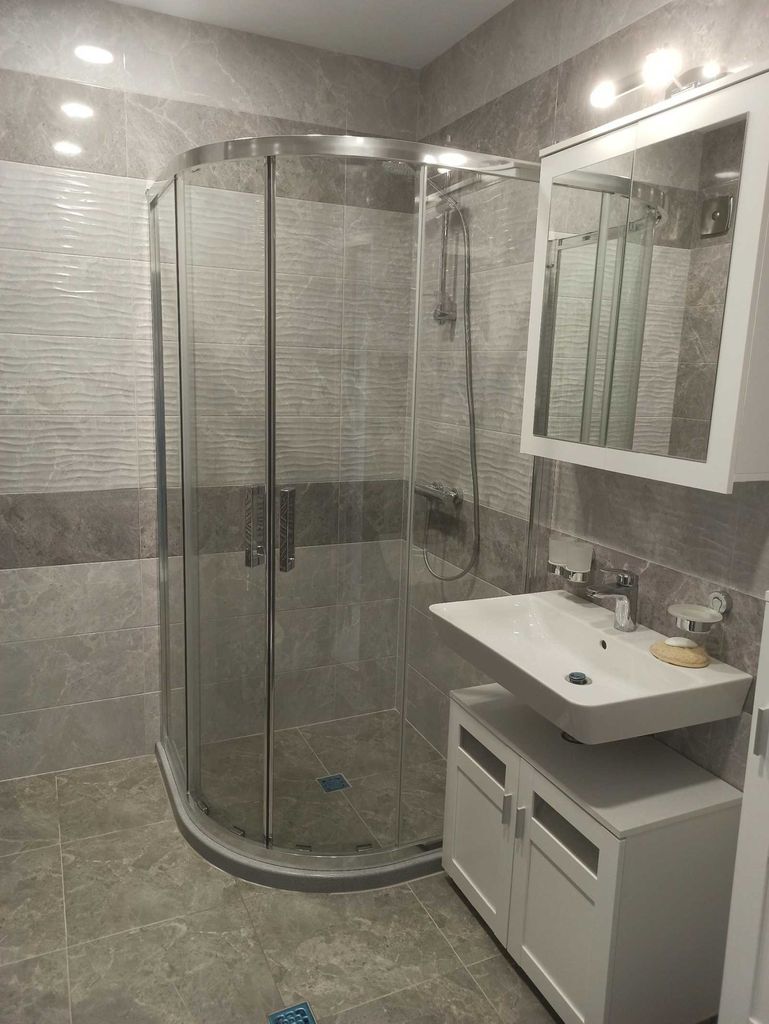 Дава се под наем Тристаен апартамент в София, Дианабад - 115 кв.м за 663 € - Снимка #12
