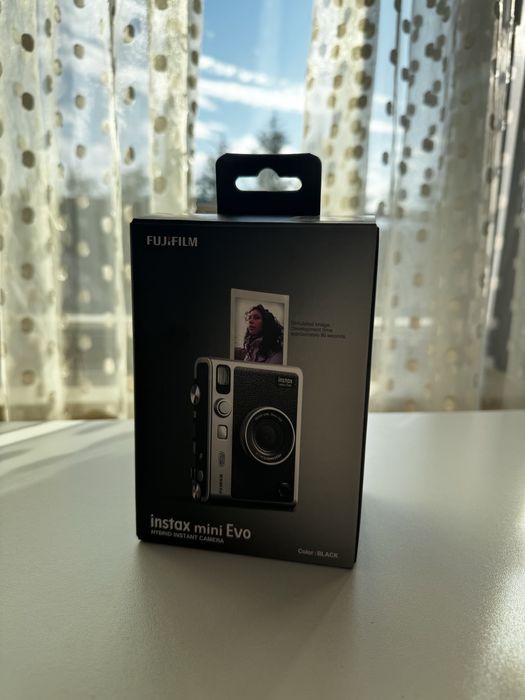 Fujifilm instax камера