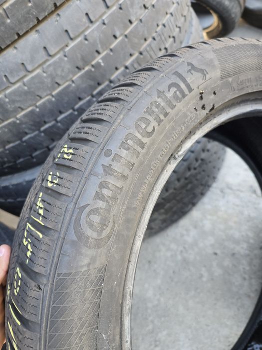 Anvelope de iarna 235-50r19 Continental
