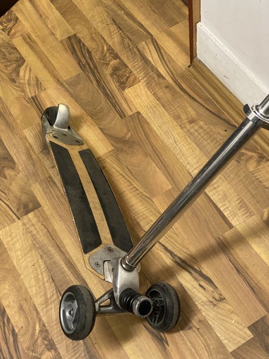 Kickboard, trotineta trei roti