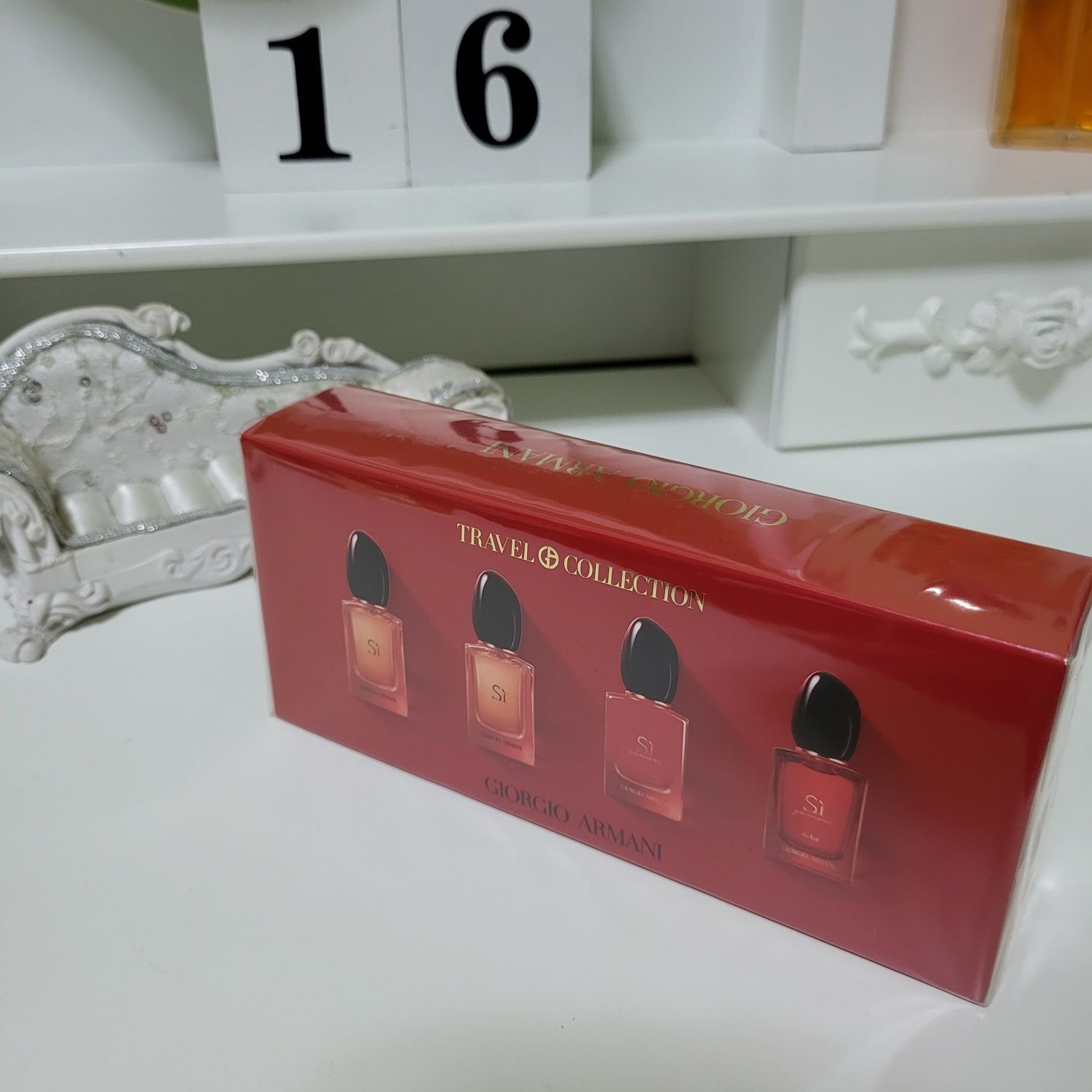 Set miniaturi parfum Armani pentru femei