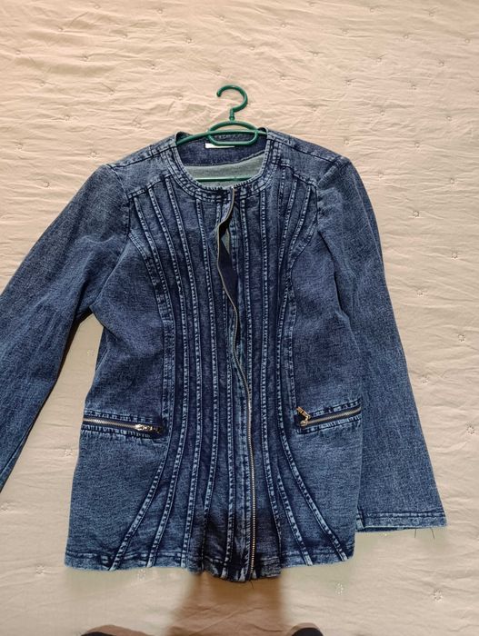 Продавам нови спортни дамски сака големи номера