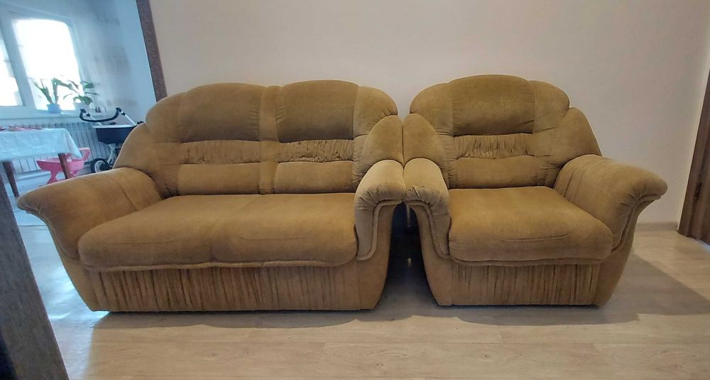 Мягкая мебель срочно продам